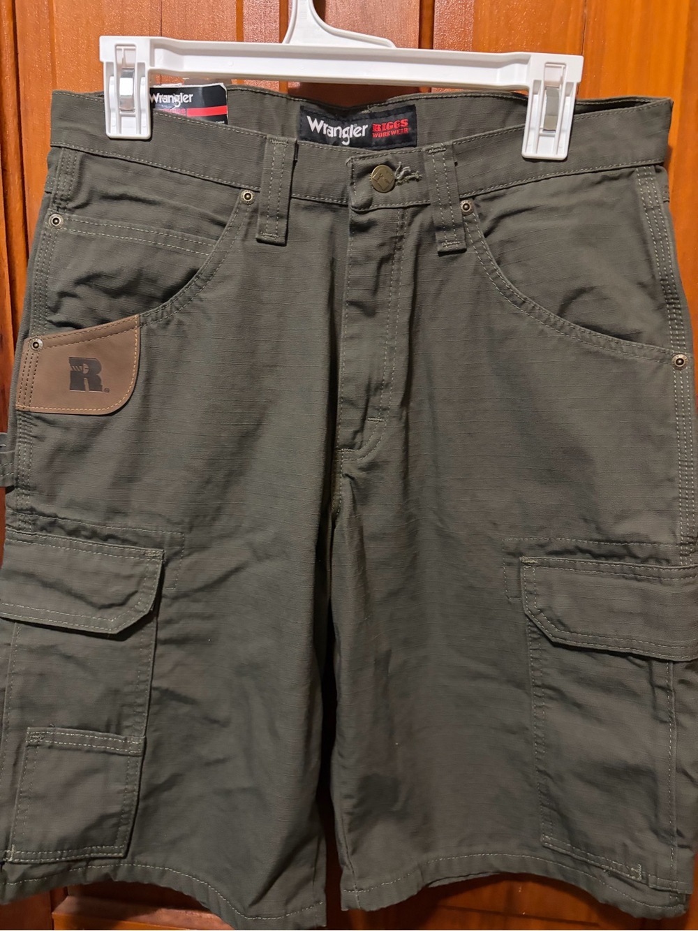 Wrangler Men's Olive Cargo Shorts with Utility Pockets